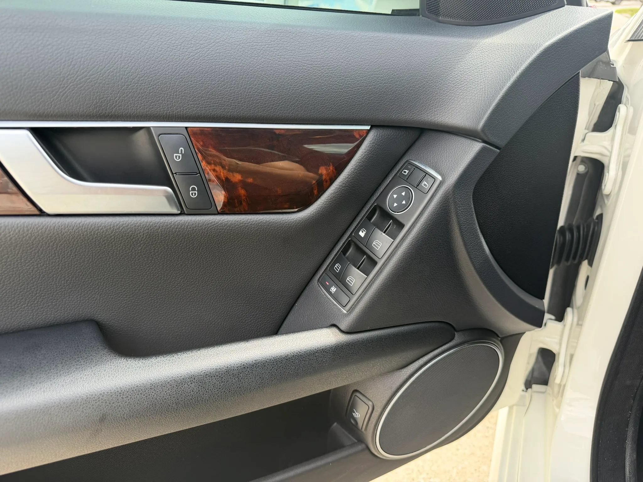 Used 2014 Mercedes-Benz C 250 Sedan image 14