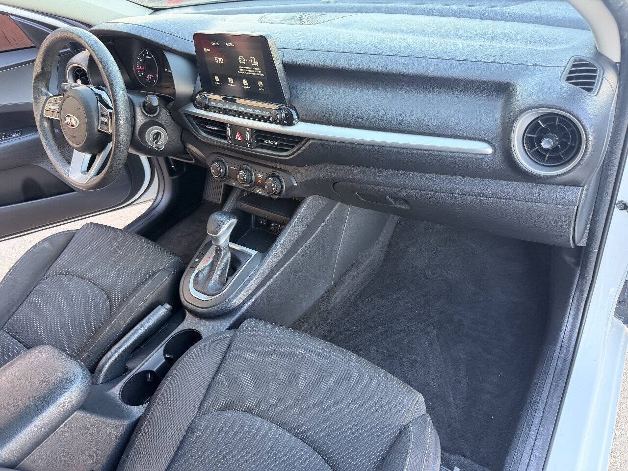 Used 2021 Kia Forte LXS FWD image 33