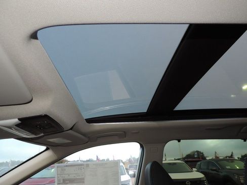 New 2026 Nissan Rogue Platinum image 17