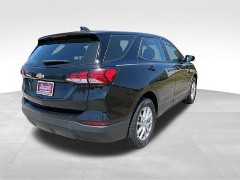 Used 2023 Chevrolet Equinox LS FWD image 7
