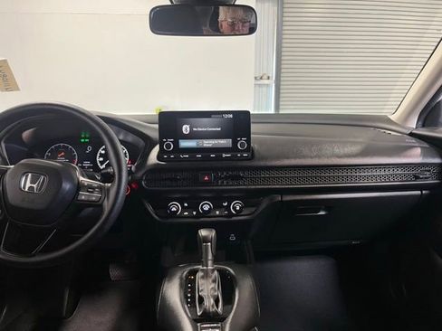 Used 2025 Honda HR-V LX image 19