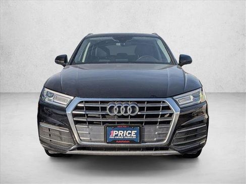 Used 2020 Audi Q5 2.0T Premium w/ Convenience Package image 2