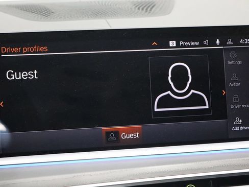 Used 2022 BMW X7 xDrive40i w/ Cold Weather Package AWD/4WD image 41