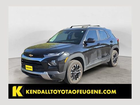 Used 2023 Chevrolet TrailBlazer LT w/ Convenience Package AWD/4WD image 1