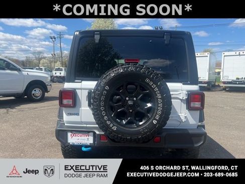 Used 2023 Jeep Wrangler Unlimited w/ Cold Weather Group AWD/4WD image 6