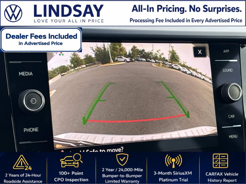 Used 2023 Volkswagen Taos SE w/ Panoramic Sunroof Package FWD image 16
