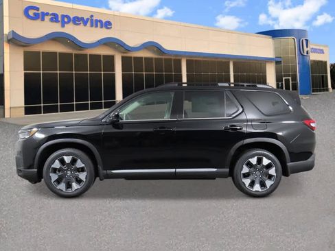 New 2026 Honda Pilot Elite image 2