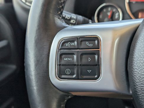 Used 2016 Jeep Wrangler Unlimited Rubicon AWD/4WD image 15