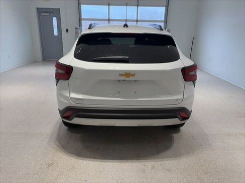 New 2026 Chevrolet Trax LT w/ Driver Confidence Package image 5