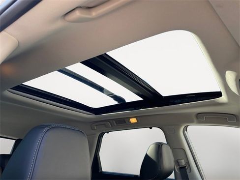 New 2026 Nissan Pathfinder Platinum image 15