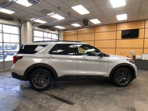 New 2026 Ford Explorer ST AWD/4WD image 6