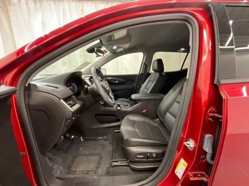 Used 2024 GMC Terrain SLT w/ Elevation Edition AWD/4WD image 10