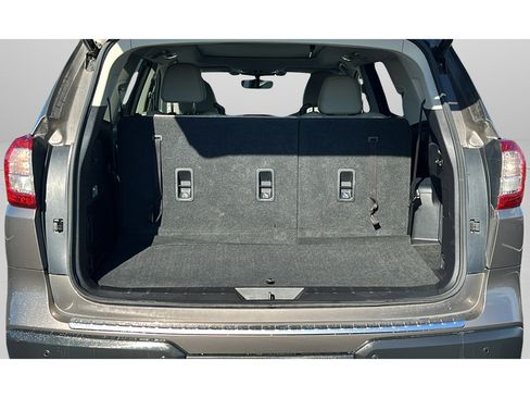 Used 2021 Subaru Ascent Limited w/ Technology Package image 29
