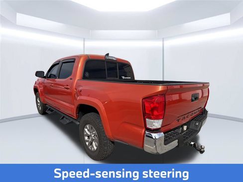 Used 2016 Toyota Tacoma SR5 w/ SR5 Appearance Package (SN) RWD image 18