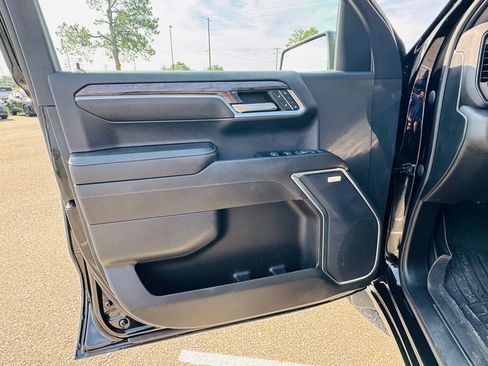 Used 2023 Chevrolet Silverado 1500 LTZ w/ LTZ Premium Package AWD/4WD image 4
