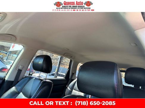 Used 2018 Nissan Pathfinder SL w/ Midnight Edition Package AWD/4WD image 24