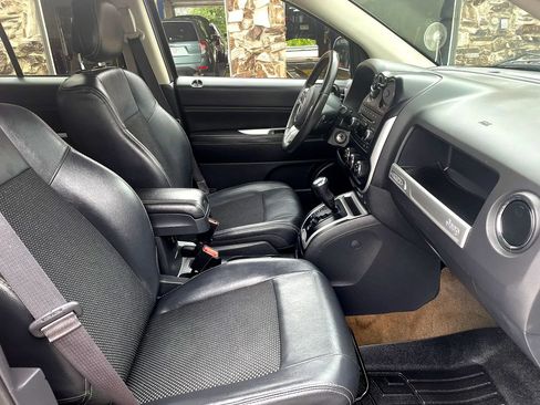 Used 2016 Jeep Compass Latitude AWD/4WD image 12