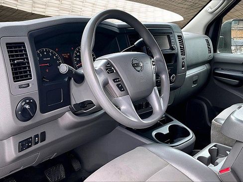 Used 2018 Nissan NV 2500 SV w/ Navigation Package image 13