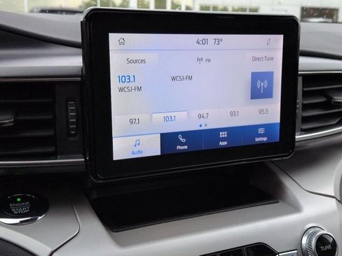 Used 2021 Ford Explorer XLT w/ Equipment Group 202A AWD/4WD image 12