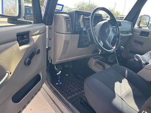 Used 2005 Jeep Wrangler Rubicon image 8