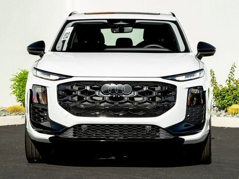 New 2026 Audi Q3 quattro 2.0T AWD/4WD image 4