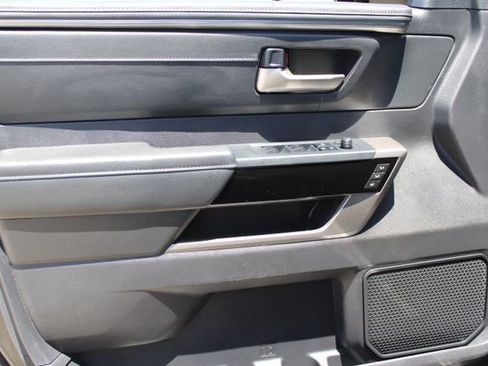 Used 2022 Toyota Tundra Limited AWD/4WD image 10