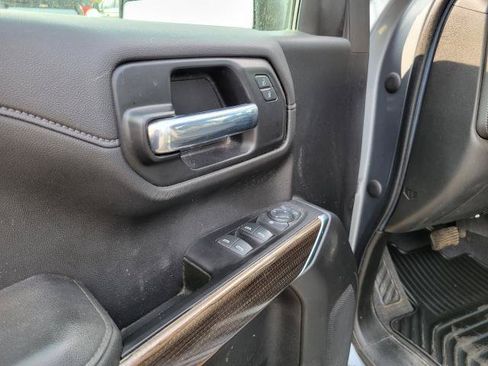 Used 2021 Chevrolet Silverado 1500 LT w/ Convenience Package II AWD/4WD image 7