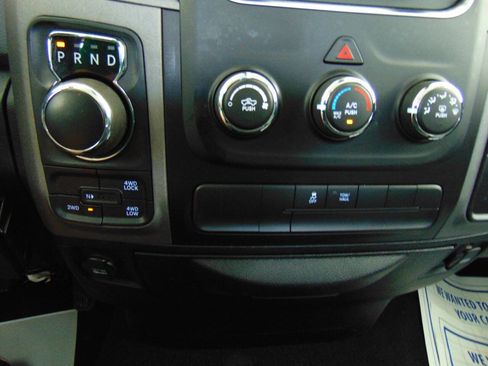 Used 2017 RAM 1500 Express w/ Express Value Package AWD/4WD image 17