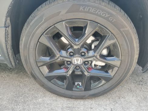 Used 2024 Honda HR-V Sport image 12