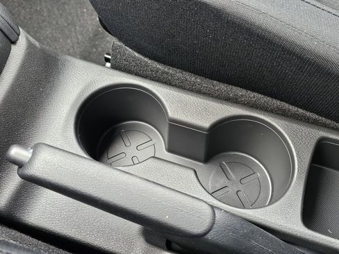 New 2025 Nissan Kicks Play S image 12