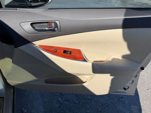 Used 2011 Lexus ES 350 Base 4dr Sedan image 20