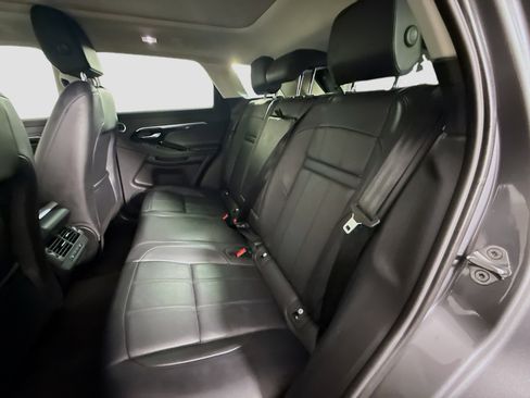 Used 2022 Land Rover Range Rover Evoque SE image 25