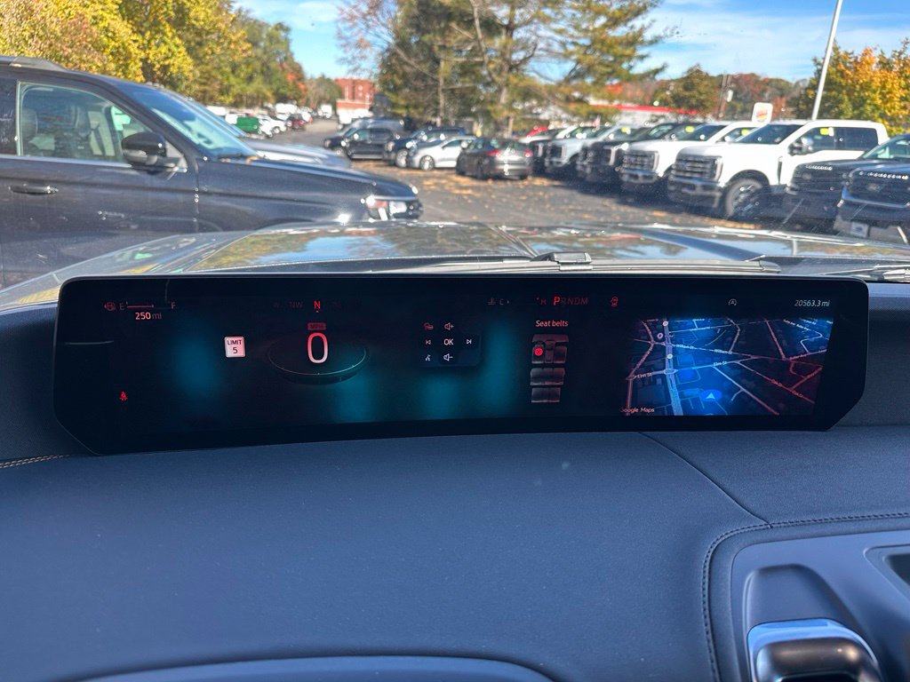 Used 2025 Ford Expedition Tremor AWD/4WD image 15