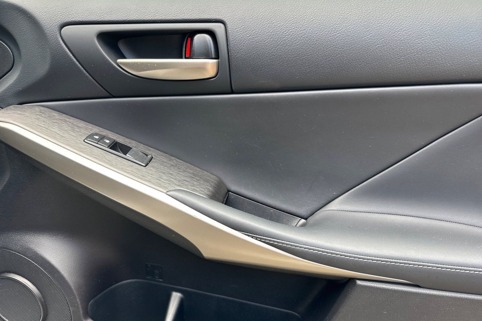 Used 2019 Lexus IS 300 F Sport w/ F Sport Package RWD image 21