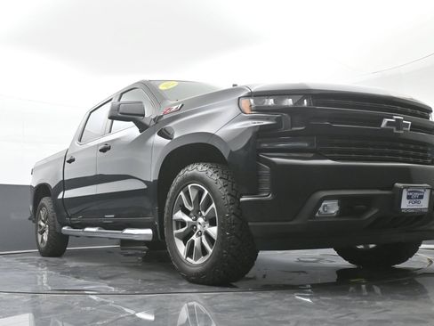 Used 2022 Chevrolet Silverado 1500 RST w/ Z71 Off-Road Package AWD/4WD image 39