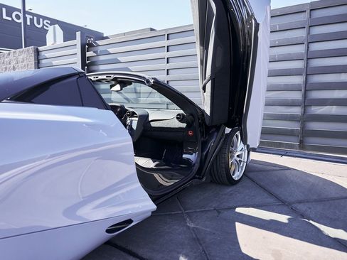 Used 2022 McLaren 720S image 36