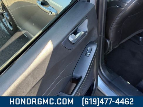 Used 2024 Ford Escape ST-Line image 19