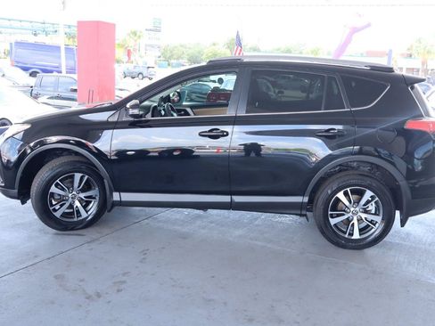 Used 2017 Toyota RAV4 XLE w/ All Weather Liner Package AWD/4WD image 8