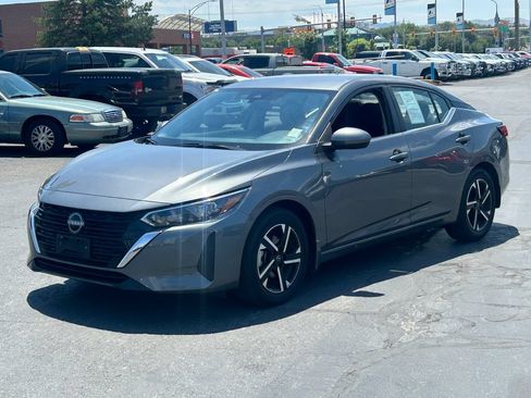 Used 2025 Nissan Sentra SV FWD image 8