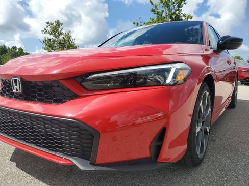 New 2025 Honda Civic Sport Touring image 10