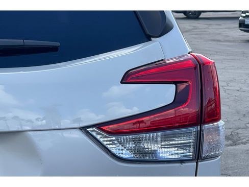 Used 2023 Subaru Forester Premium image 15