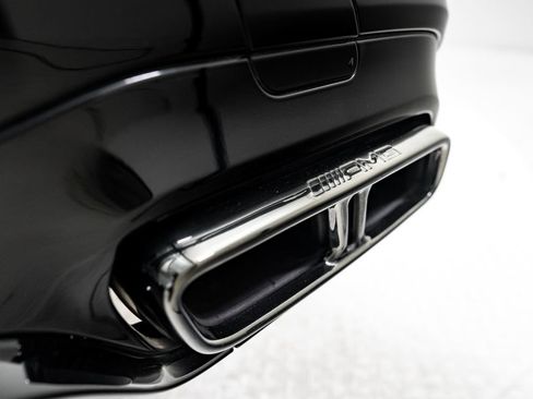 Used 2019 Mercedes-Benz E 63 AMG S image 32