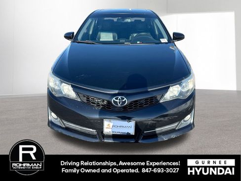 Used 2012 Toyota Camry SE image 3