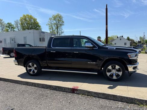 Used 2019 RAM 1500 Laramie AWD/4WD image 5