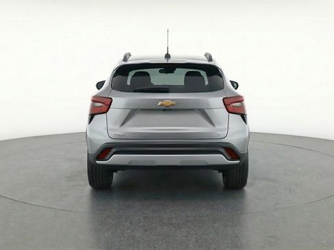 Used 2025 Chevrolet Trax LT image 6