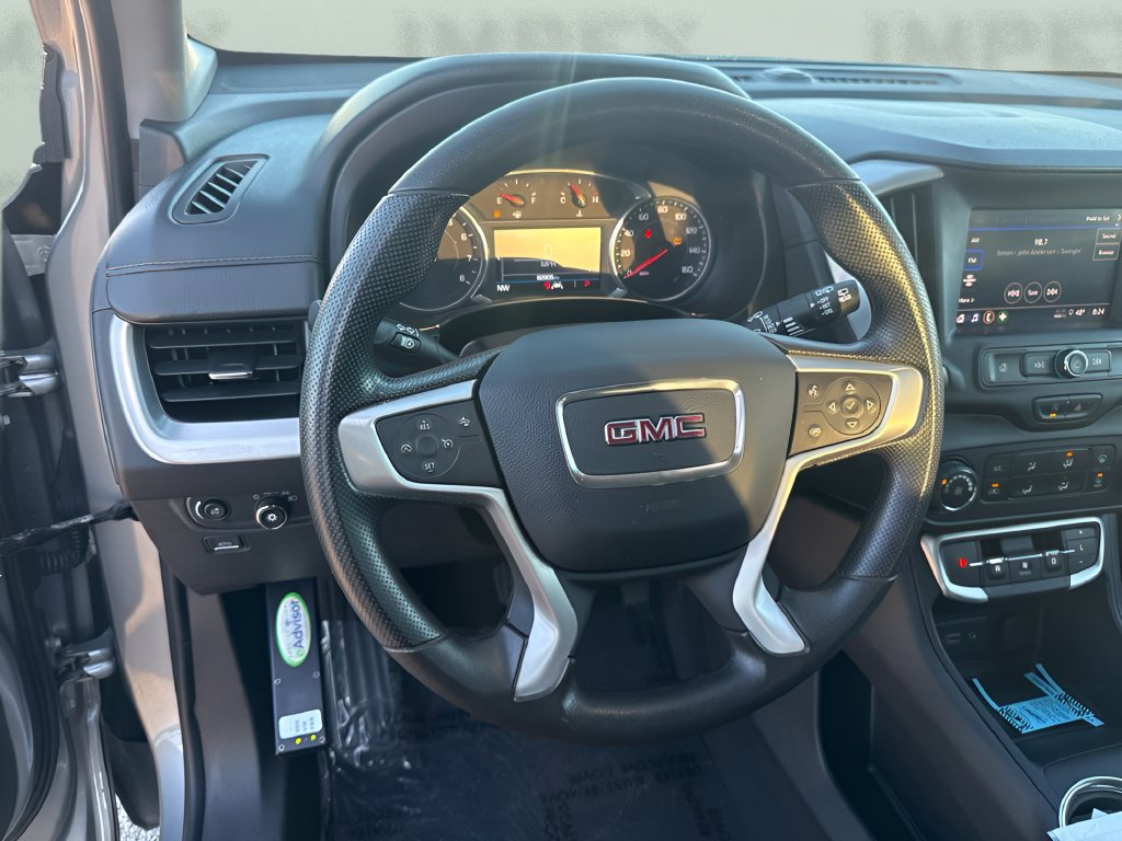 Used 2024 GMC Terrain SLE FWD image 10