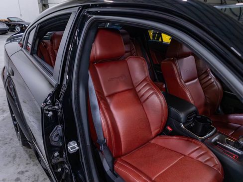 Used 2020 Dodge Charger Scat Pack RWD image 31