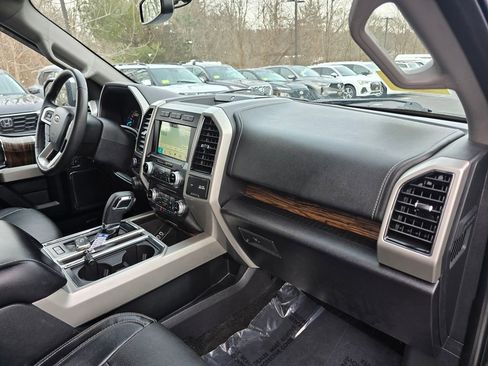 Used 2018 Ford F150 Lariat w/ Equipment Group 502A Luxury image 30