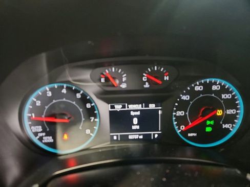 Used 2017 Chevrolet Equinox LT w/ Midnight Edition FWD image 10