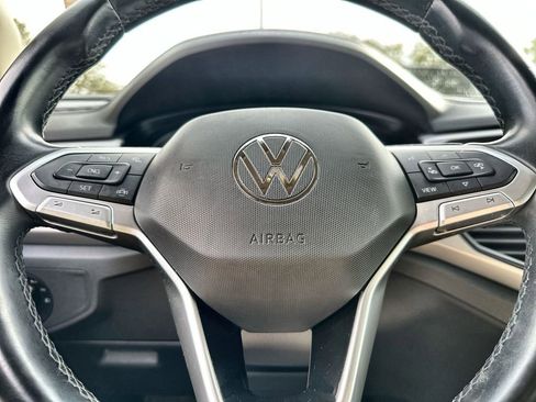 Used 2021 Volkswagen Atlas SE image 33